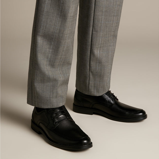 Clarks Un Aldric Park Black Leather - Wide Width