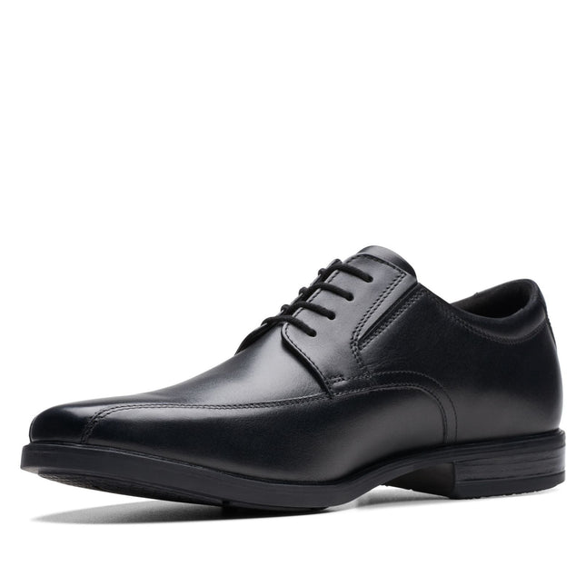 Clarks Howard Over Black Leather - Standard Width