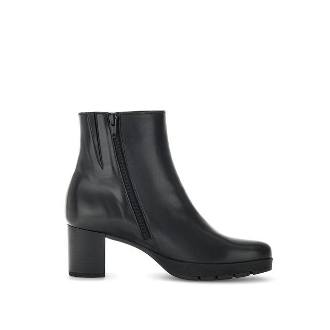 Gabor 72.071.57 Essential Black Leather Ankle Boot
