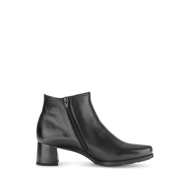 Gabor 72.827.57 Keegan 3 Black Leather Ankle Boot