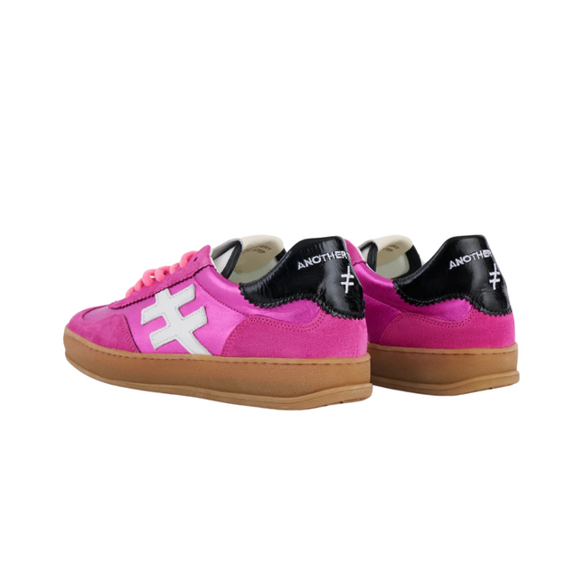 Another Trend Iconic Pink