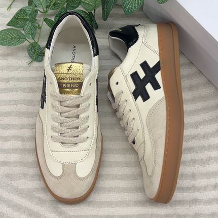 Another Trend Iconic Off White