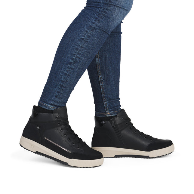 Rieker W0171-00 Black