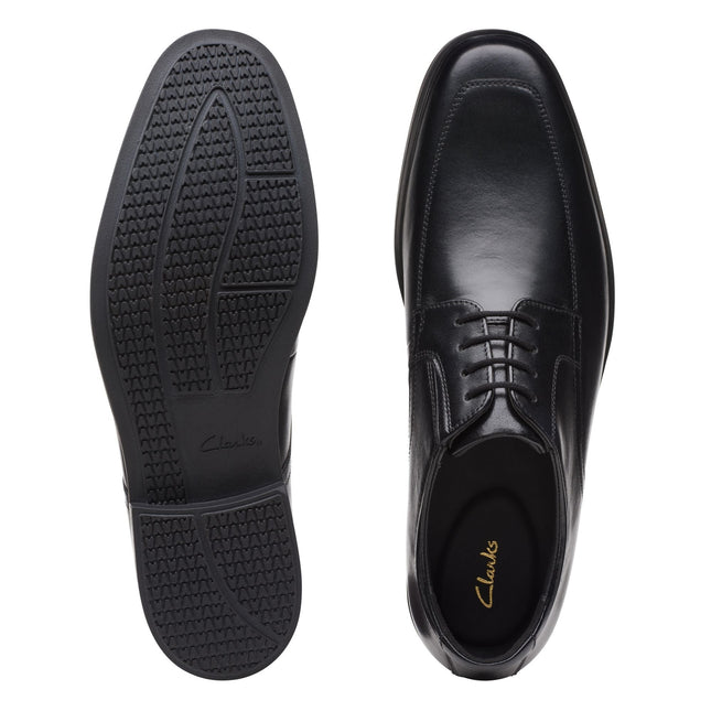 Clarks Howard Apron Black Leather