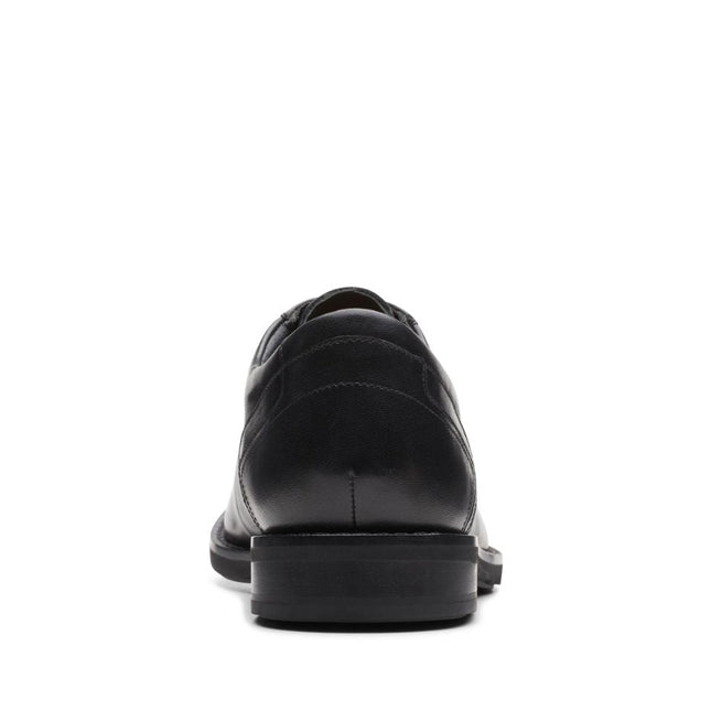 Clarks Un Hugh Lace Black Leather