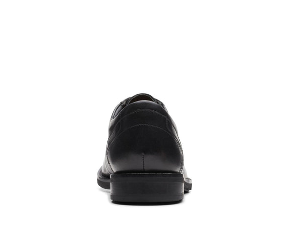 Clarks Un Hugh Lace Black Leather