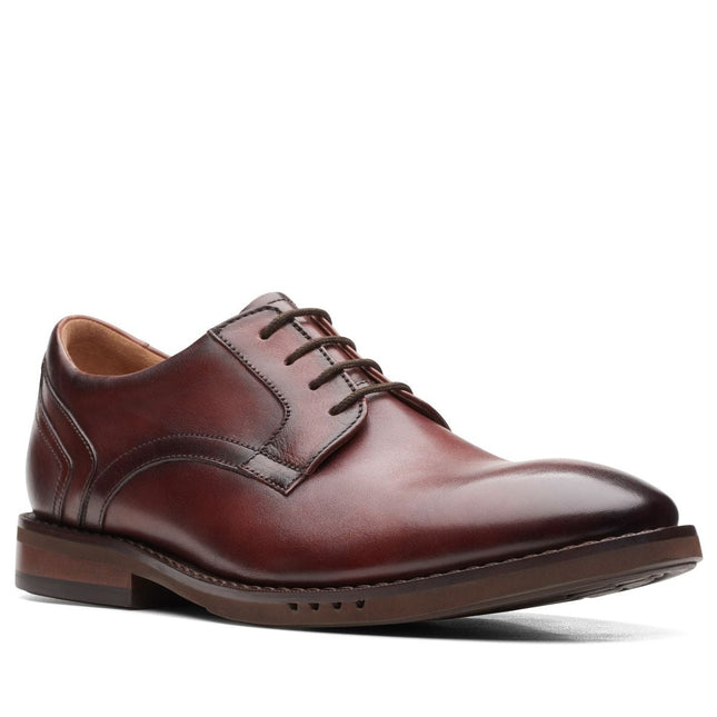 Clarks Un Hugh Lace Brown Leather - Standard Width