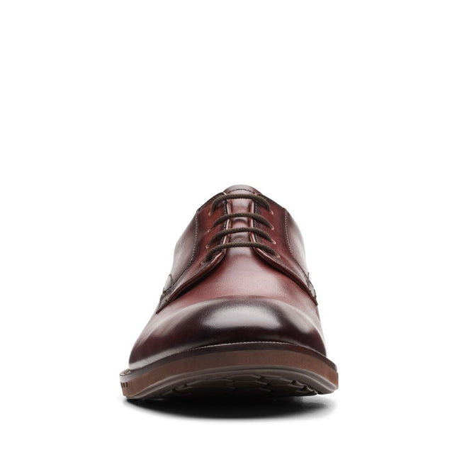 Clarks Un Hugh Lace Brown Leather - Standard Width