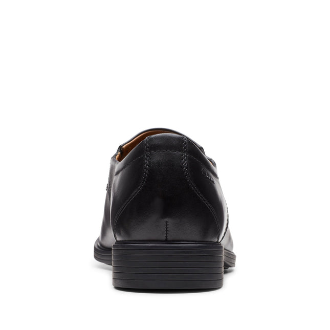 Clarks Whiddon Step Black Leather
