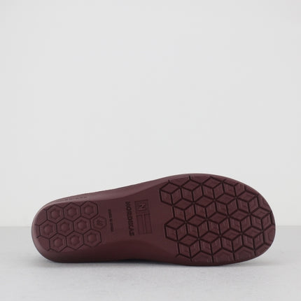 Nordikas 305-O - Navy Suede / Snow-Grey Trim / Burgundy Sole